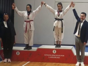 Gazi Emet Anadolu Lisesi’nden İki Öğrenci Tekvando İl Birincisi