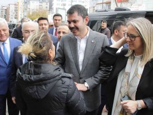 İ̇zmirli Depremzededen Bakan Kurum’a Konut Teşekkürü