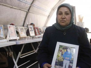 Ailelerin Hdp Önündeki Kararlı Duruşu Bin 236 Gündür Devam Ediyor