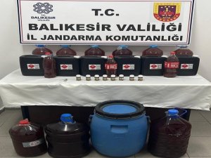 Ayvalık’ta Jandarma Kaçak İçkiye Geçit Vermiyor