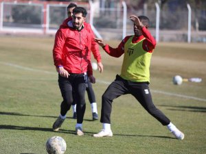 Sivasspor Çift Kale Maç Yaptı