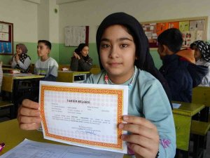 Öğrencilere ’Konserli’ Karne Sürprizi