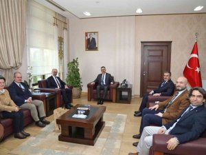 Rektör Erdal’dan İ̇kaf’23 Çerçevesinde Rektör Kılavuz Ve Rektör Çağlar’a Ziyaret