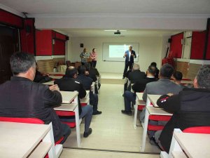 Balıkesir’de Muhtarlara Aile Okulu Eğitimi