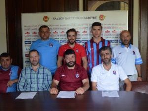 Trabzonspor Taraftarlar Dernekleri Hüseyin Avni Aker Stadında Oyananacak Olan Son Sezon İçin Taraftara Veda Çağrısı Yaptı