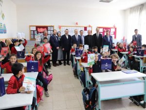 Bursa’da 706 Bin Öğrenci Karne Aldı