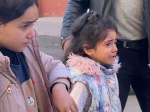 Karne Günlerinde Evleri Yanınca, Gözyaşlarına Hakim Olamadılar