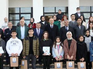 Dilovası’nda Eğitim Gören Lise Son Sınıf Öğrencilerine Büyük Jest