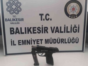 Balıkesir’de Polis, Aranan 49 Şahsı Yakaladı