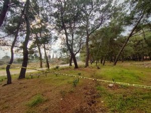 Kolları Ve Kafası Olmayan Ceset Gizemini Koruyor