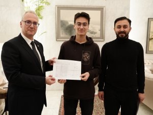 Japonca Öğrenen İ̇mam Hatip Lisesi Öğrencileri Karne Heyecanını Tokyo’da Yaşadı