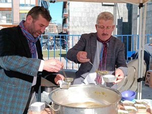 Hamsi Festivali Horonla Başladı, 15 Bin Kişiye Ücretsiz Hamsi Dağıtılacak