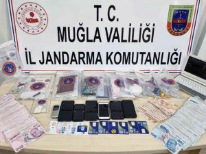 Jandarmadan Uyuşturucu Ve Bilişim Dolandırıcılığı Operasyonu