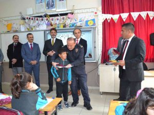 Korkuteli’nde 9 Bin 462 Öğrenci Karne Aldı