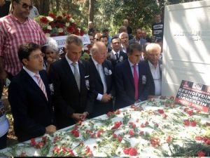Süleyman Seba Kabri Başında Anıldı