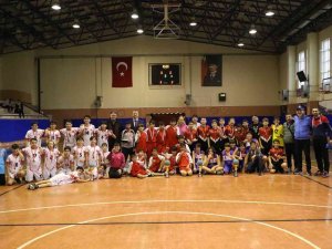 Aydın’da Hentbolun Yıldızları Belli Oldu