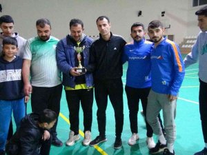 Doğanşehir’de Voleybol Turnuvasında Kupalar Sahiplerini Buldu