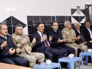 Siirt Valisi Hacıbektaşoğlu, Çıkan Kavgada Ölen Güvenlik Korucusunun Ailesiyle Bir Araya Geldi