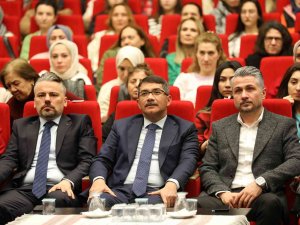 Şehzadeler Belediyesinden “İ̇yi Hissetmek, Kötü Duygulardan Arınmak” Konulu Seminer