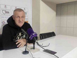 Mesut Bakkal: "Lig Ritmini Kazanmamız İçin Bu Maçı Kazanmamız Gerekiyordu"