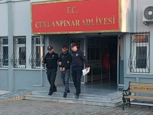 İ̇zmir’de Hırsızlık Suçundan Aranan Zanlı Şanlıurfa’da Yakalandı