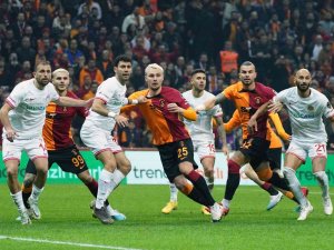 Spor Toto Süper Lig: Galatasaray: 2 - Antalyaspor: 1 (Maç Sonucu)