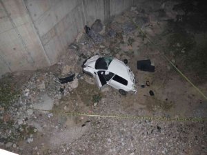 Adana’da Kontrolden Çıkan Otomobil Çakıt Çayı’na Uçtu: 1 Ölü, 2 Yaralı
