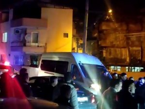 İ̇zmir’de İki Husumetli Grubun Bıçaklı Silahlı Kavgasında Kan Aktı: 2 Ölü