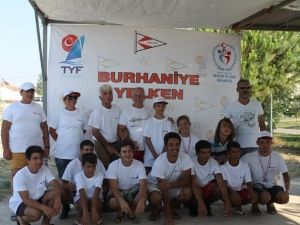 Burhaniye’de Yelken Yarışları