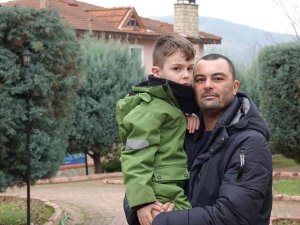 Yıllar Sonra Evlatlarından Bir Kelime Duyabilmek İçin Geldikleri Türkiye’de Mutlulukları İkiye Katlandı
