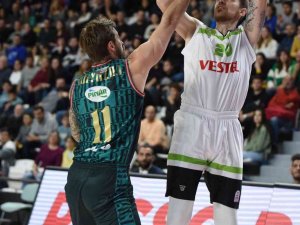 Pınar Karşıyaka, Deplasmanda Yine Kayıp