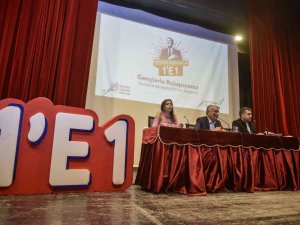 Başkan Karalar Liseli Gençlerle Buluştu: "Dertlere Dermanı Birlikte Arayalım"