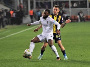 Kevin Nkoudou, Kayserispor Maçı Kadrosundan Çıkarıldı