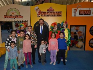 En Güzel Karne Hediyesi Başkan Yücel Yılmaz’dan