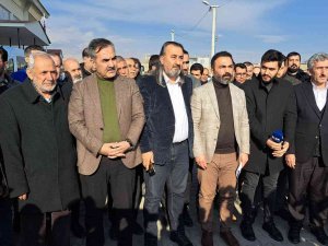 Adilcevaz’dan İ̇sveç’e Kınama