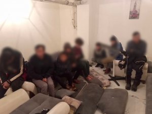 Van’da ‘Şok Ev’ Operasyonu: 8 Düzensiz Göçmen Yakalandı