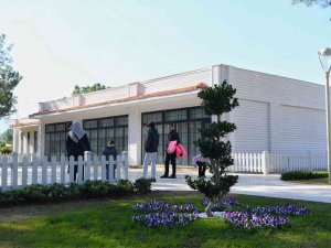 Nikah Salonu İlk Çiftle Kapılarını Açtı