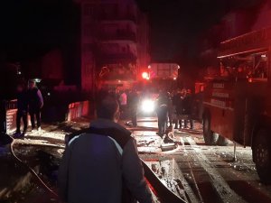 Kocaeli’de Patlama: Olay Yerine Çok Sayıda İtfaiye, Ambulans Sevk Edildi