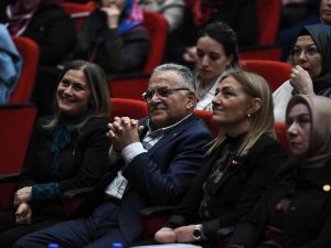 Başkan Büyükkılıç, ‘Siyaset Akademisi Kadın’ Programına Katıldı