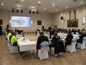 Konya Emniyet Müdürü Engin Dinç Muhtarlarla Bir Araya Geldi