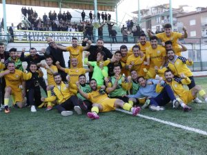 Tavas Derbisini Kazanan Tavas Birlikspor Oldu