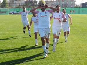 Kepez Belediyespor Zirveyi Korudu