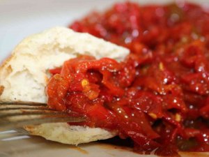 Diyarbakır’ın Biber Reçeli Dünyaya Açılmak İçin Sofralarda Yerini Aldı