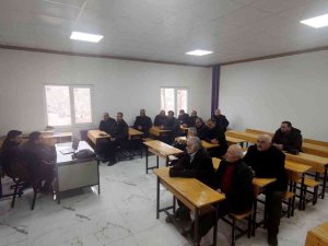 Çemişgezek’te Muhtarlara Aile Okulu Projesi Eğitimi