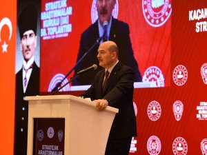 Bakan Soylu: “2 Kare Fotoğraf Üzerinden Bize İftira Atanlar, Organize Suç Örgütlerinin Avukatlığını Yapar Hale Gelmişlerdir”