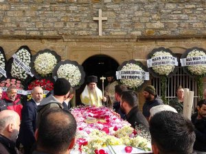 Fener Rum Patriği Bartholomeos’un Ablası Zacharo Anastasiadou Gökçeada’da Toprağa Verildi