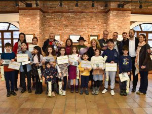 Geleceğin Karikatüristlerinin Sergisi Beğeni Topladı