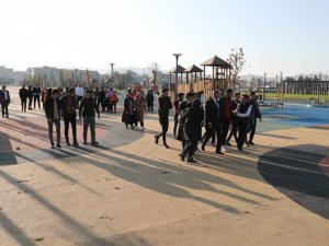 Gençler Millet Bahçesine Hayran Kaldı