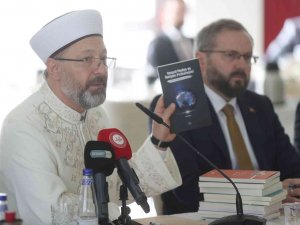 Diyanet İ̇şleri Başkanı Erbaş, İ̇sveç’te Kur’an-ı Kerim Yakılmasını 120 Ülkede Mahkemeye Taşıyacaklarını Açıkladı