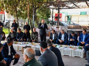 Vali Pehlivan, Hal Esnafıyla Bir Araya Geldi